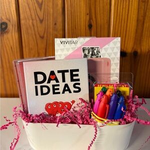 Date Ideas Gift Set - Multicolor